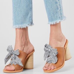 Dolce Vita // Amber Block Heeled Lace Up Sandals
